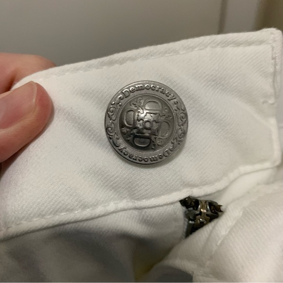 Democracy Ab-solution white jeans size 6P - Picture 11 of 11